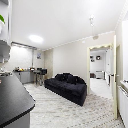 Joy Box Apartments Лвив Екстериор снимка