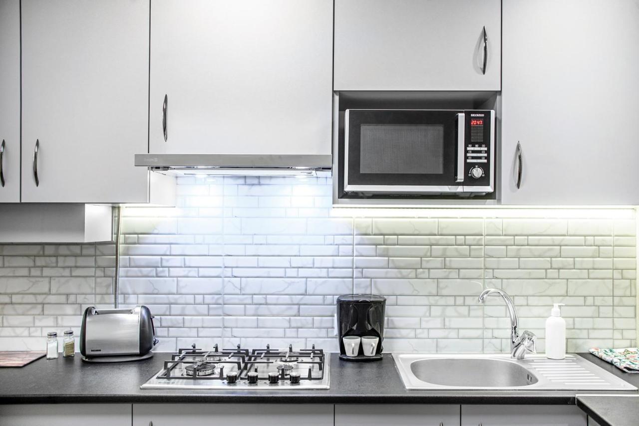 Joy Box Apartments Лвив Екстериор снимка